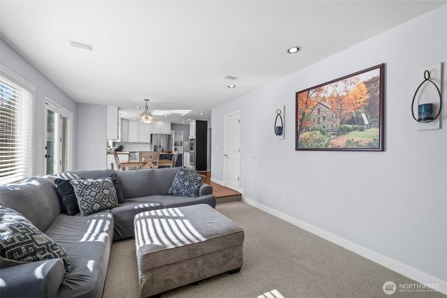 5715 82nd Avenue Ct W, University Place, WA 98467