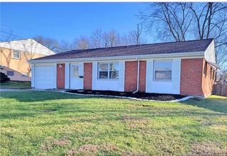 933 W Kemper Road, Forest Park, OH 45240