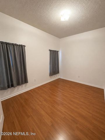 6063 MAGGIES Circle 105, Jacksonville, FL 32244