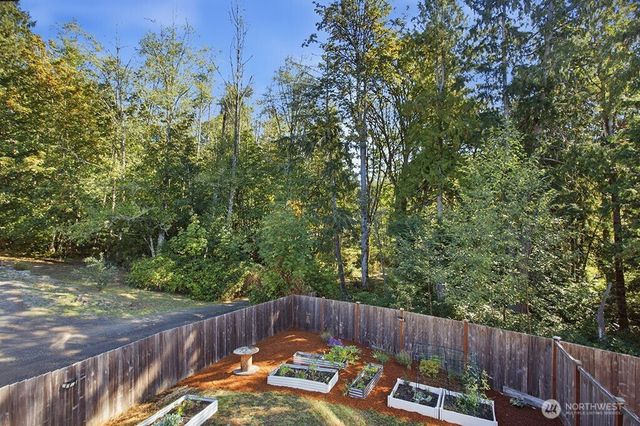 6614 Kayak Place NW, Bremerton, WA 98311