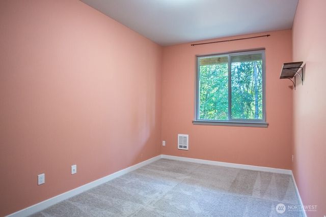 6614 Kayak Place NW, Bremerton, WA 98311