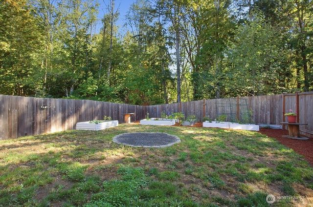 6614 Kayak Place NW, Bremerton, WA 98311
