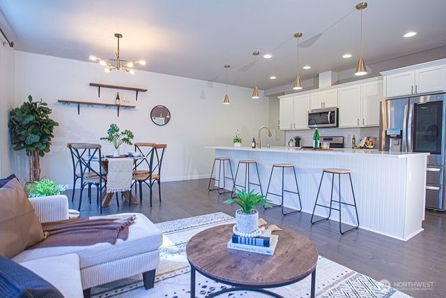 6614 Kayak Place NW, Bremerton, WA 98311