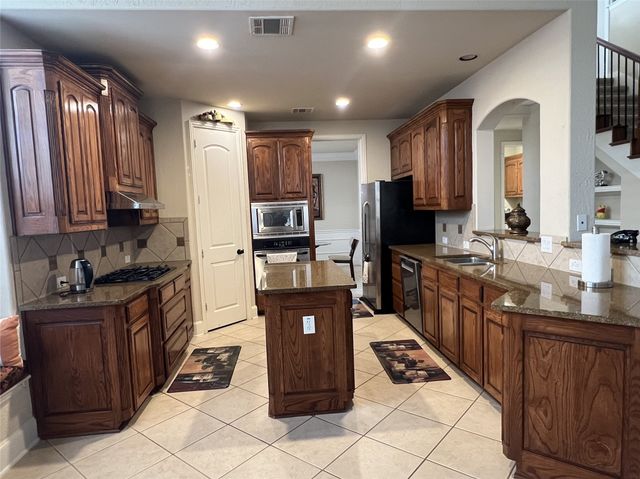 3325 Leanne Drive, Flower Mound, TX 75022