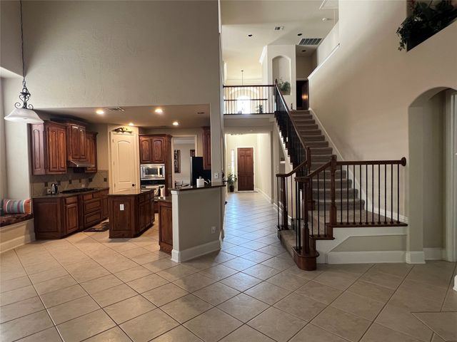 3325 Leanne Drive, Flower Mound, TX 75022