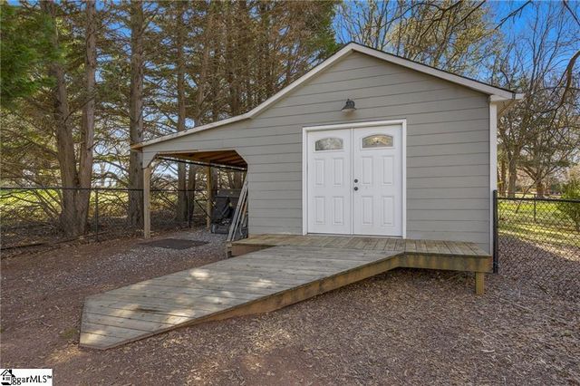 233 Bowen Drive, Anderson, SC 29621