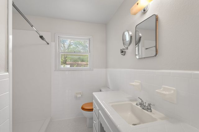 1106 N 66th Street, Waco, TX 76710