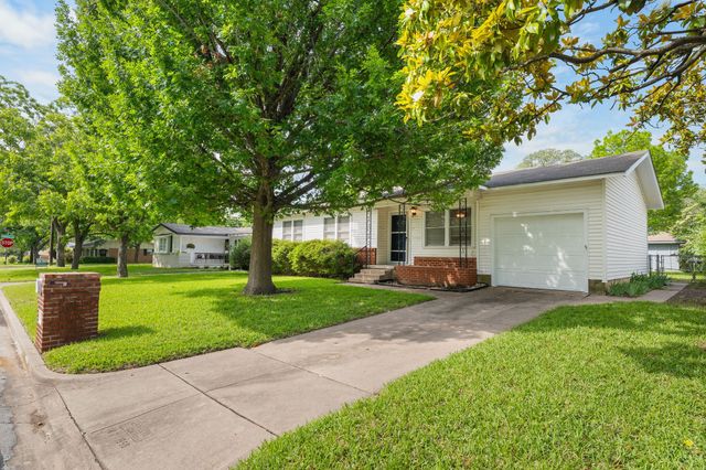 1106 N 66th Street, Waco, TX 76710
