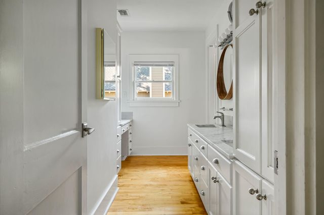 515 E 49th ST, Austin, TX 78751