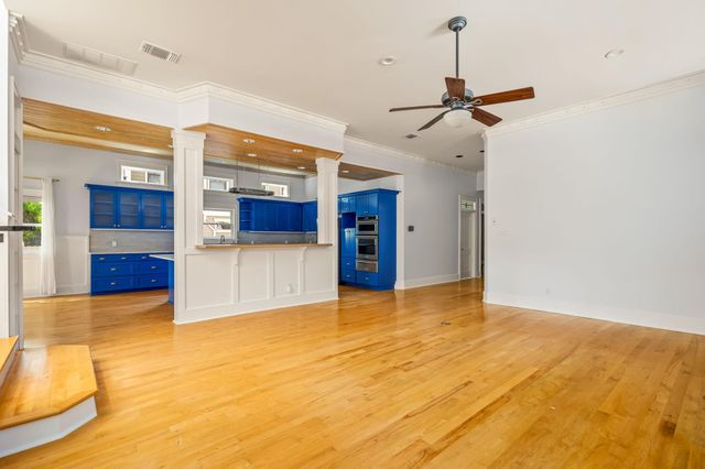 515 E 49th ST, Austin, TX 78751
