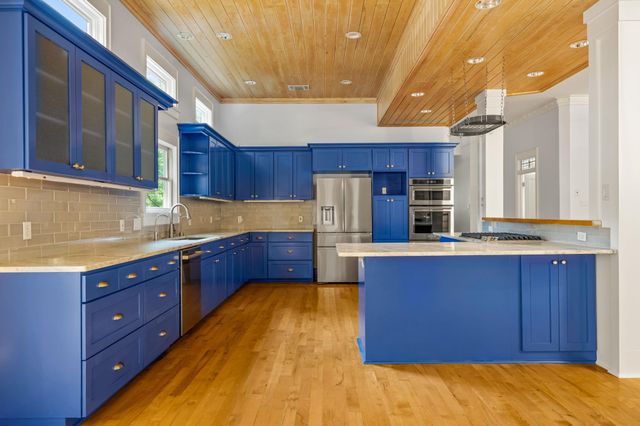 515 E 49th ST, Austin, TX 78751