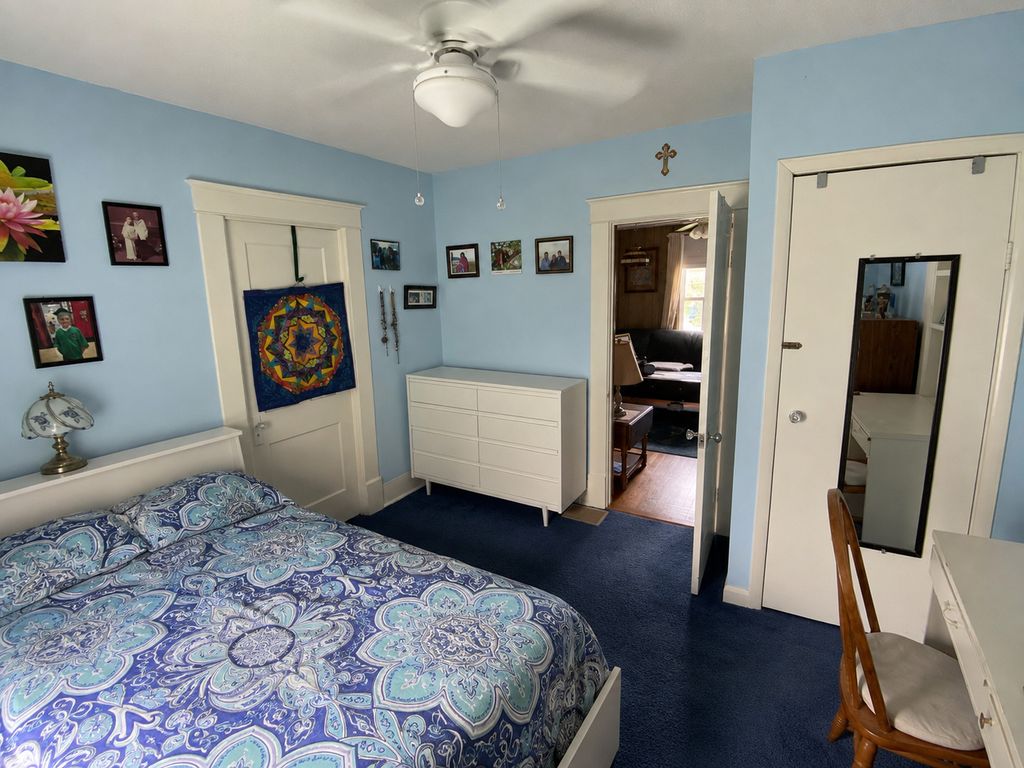 Image 10 of property listing at 1035 Dover Street, Centralia, IL 62801