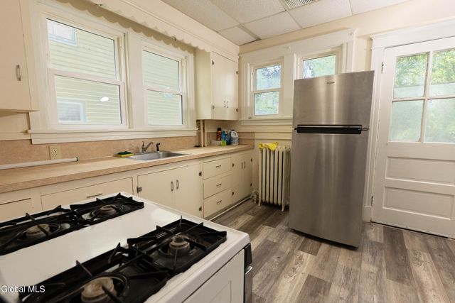 454 Ontario Street, Albany, NY 12208