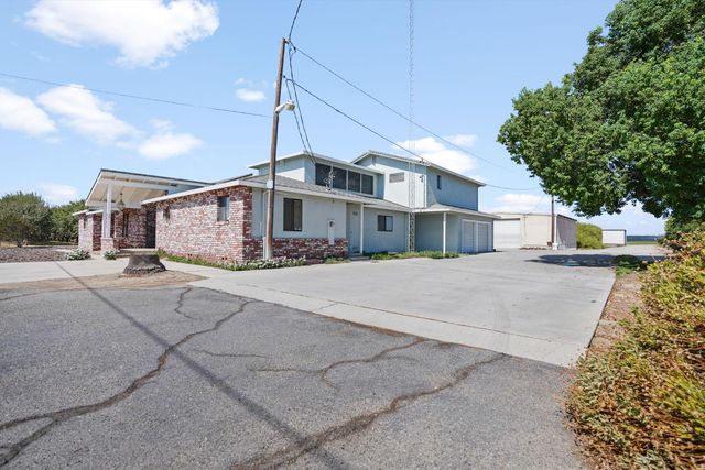 3325 W Barnhart Rd, Turlock, CA 95382
