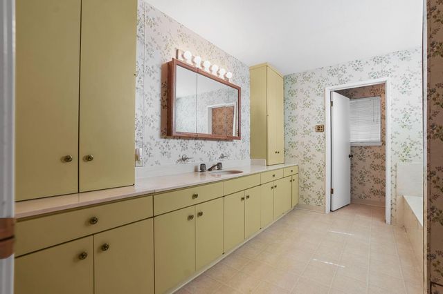 3325 W Barnhart Rd, Turlock, CA 95382