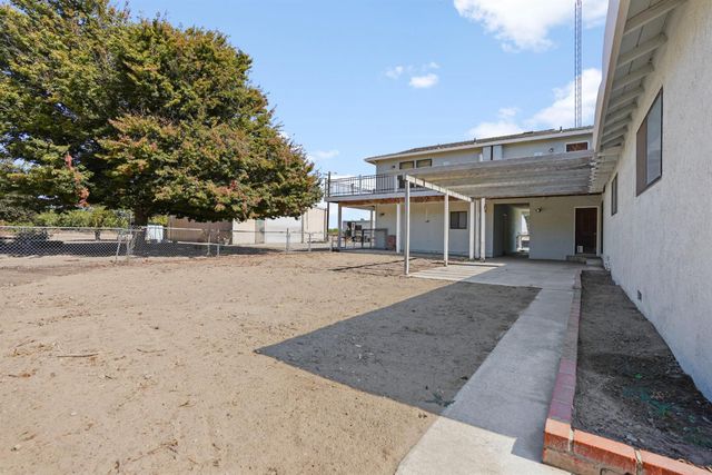 3325 W Barnhart Rd, Turlock, CA 95382