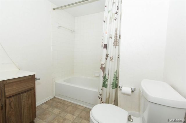 30819 Lund Avenue, Warren, MI 48093