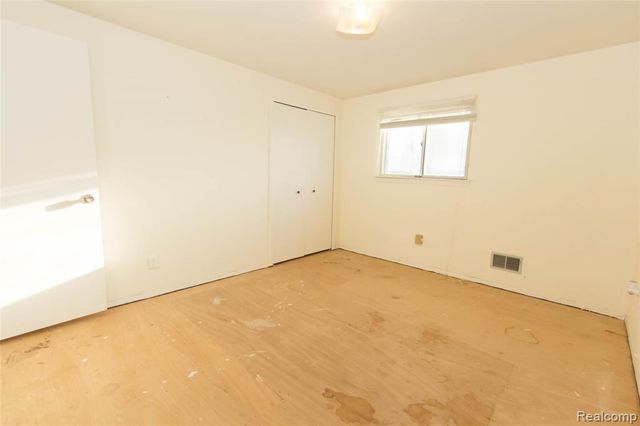 30819 Lund Avenue, Warren, MI 48093
