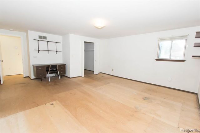30819 Lund Avenue, Warren, MI 48093