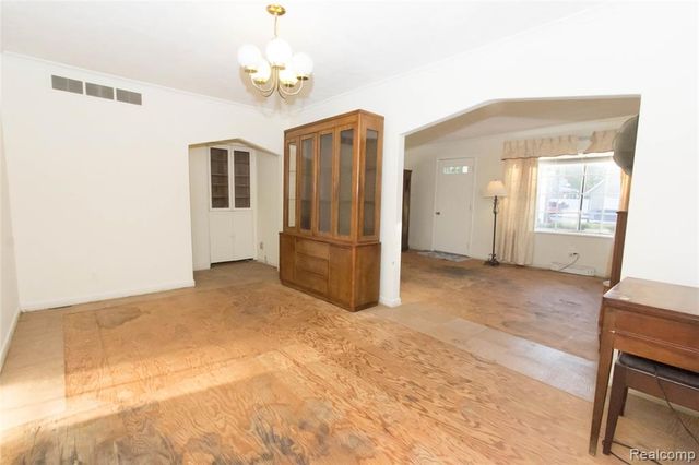 30819 Lund Avenue, Warren, MI 48093