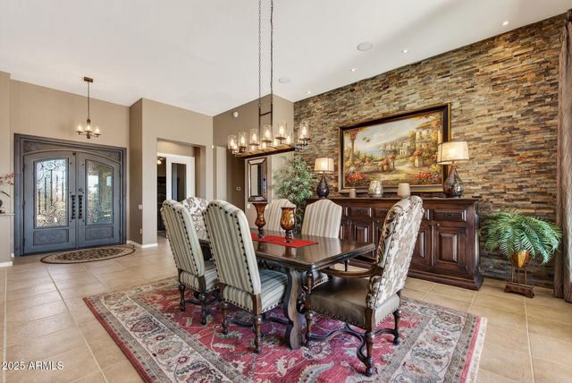 17173 W MAHOGANY Way, Surprise, AZ 85387