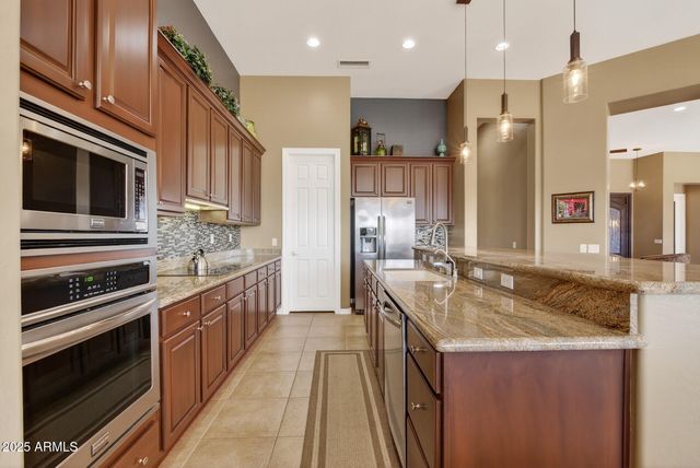 17173 W MAHOGANY Way, Surprise, AZ 85387