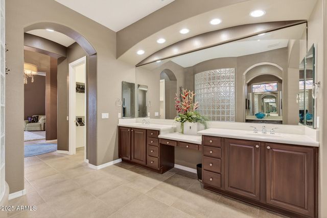 17173 W MAHOGANY Way, Surprise, AZ 85387