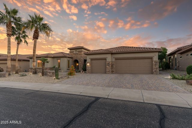 17173 W MAHOGANY Way, Surprise, AZ 85387