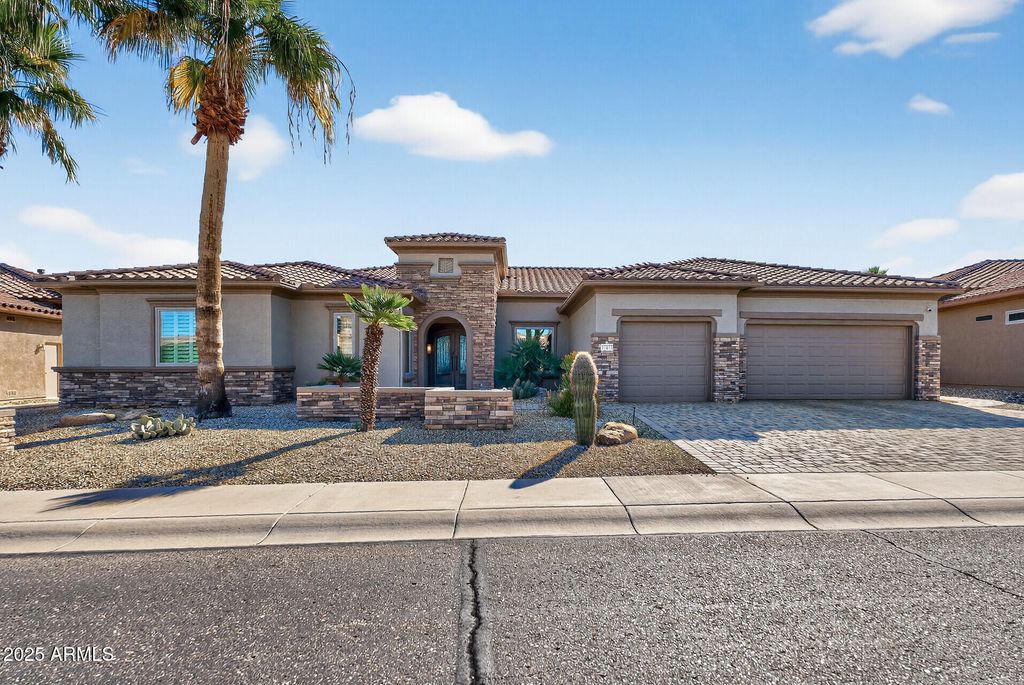 17173 W MAHOGANY Way, Surprise, AZ 85387
