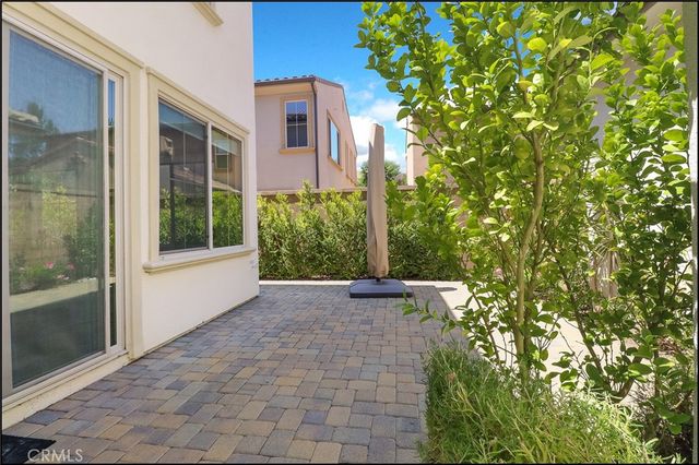 151 Bright Poppy, Irvine, CA 92618