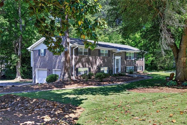 1419 Shadowood Court, Marietta, GA 30066