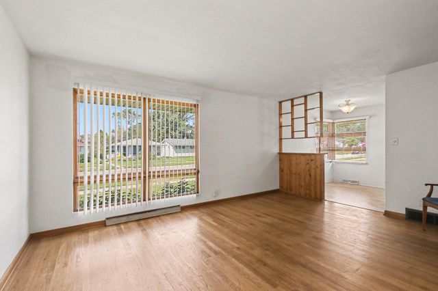 209 S Virginia Street, Hobart, IN 46342