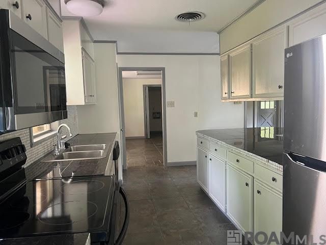 2464 Kensington Dr, Baton Rouge, LA 70809