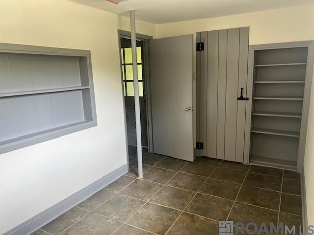 2464 Kensington Dr, Baton Rouge, LA 70809