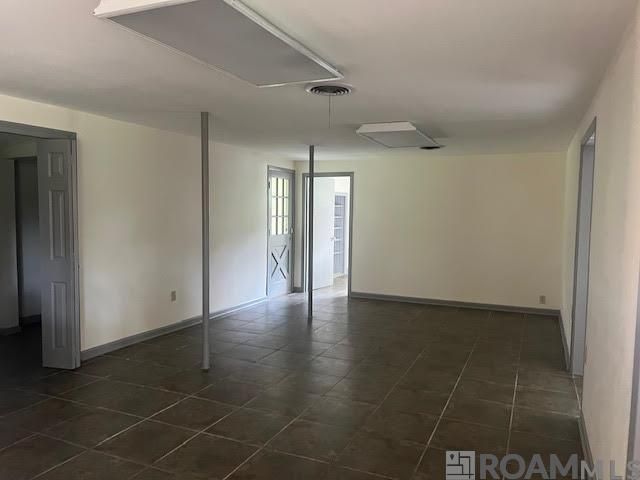 2464 Kensington Dr, Baton Rouge, LA 70809