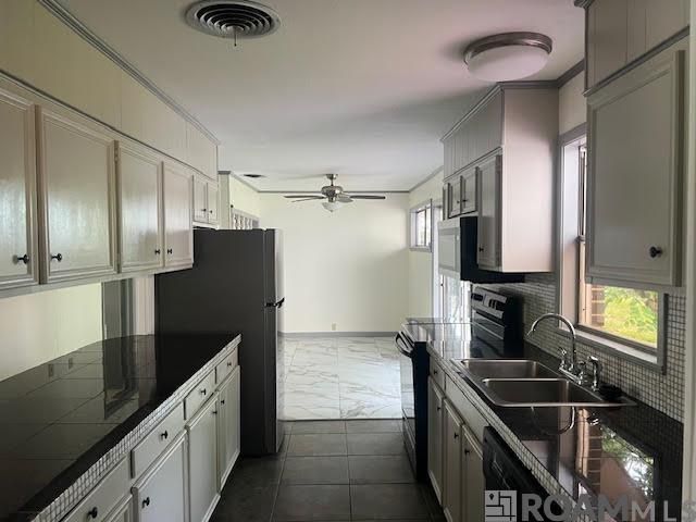 2464 Kensington Dr, Baton Rouge, LA 70809