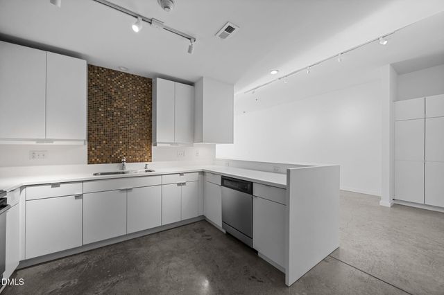 319 Fayetteville Street 210-a, Raleigh, NC 27601