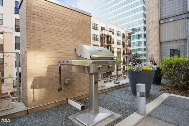 319 Fayetteville Street 210-a, Raleigh, NC 27601