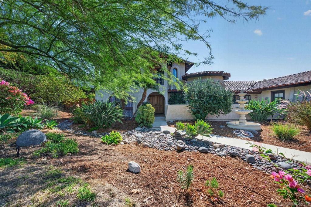 2735 Crownpoint Pl, Escondido, CA 92027 — photo 2