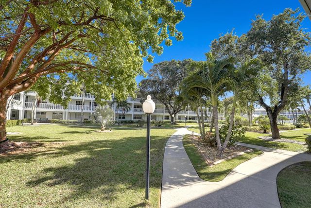 5203 NE 24th Terrace B207, Fort Lauderdale, FL 33308