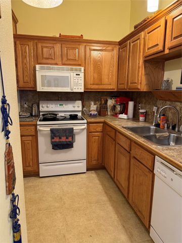 505 Maple Street B, Aubrey, TX 76227