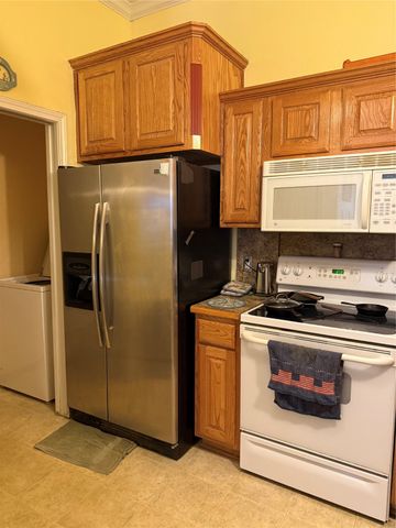 505 Maple Street B, Aubrey, TX 76227