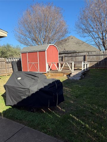 505 Maple Street B, Aubrey, TX 76227