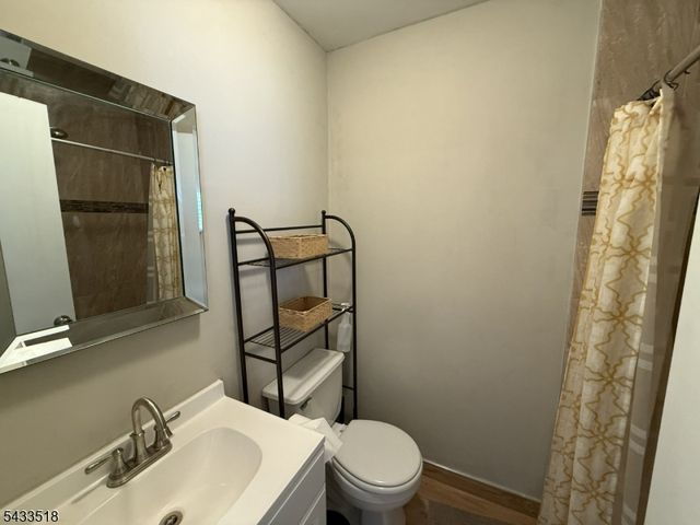 918 Merritt Dr, Hillsborough Twp., NJ 08844