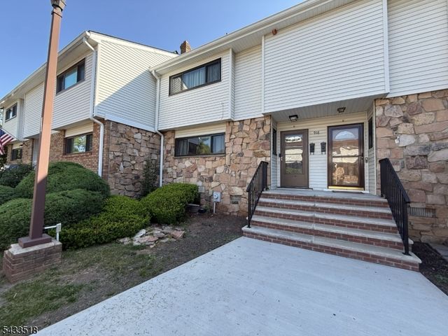 918 Merritt Dr, Hillsborough Twp., NJ 08844