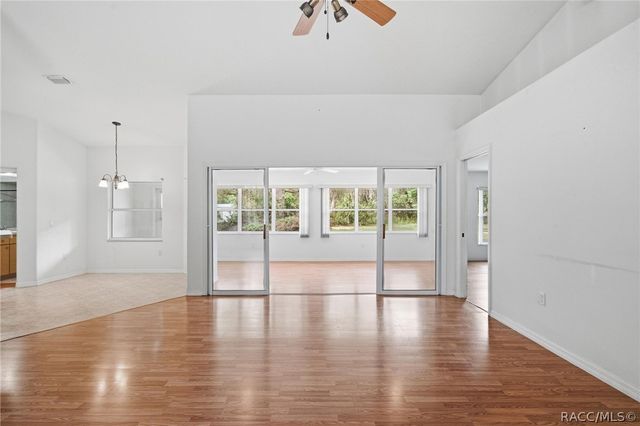 2340 W Tall Oaks Drive, Beverly Hills, FL 34465