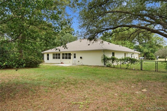 2340 W Tall Oaks Drive, Beverly Hills, FL 34465