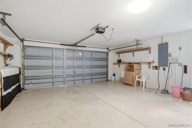 2340 W Tall Oaks Drive, Beverly Hills, FL 34465