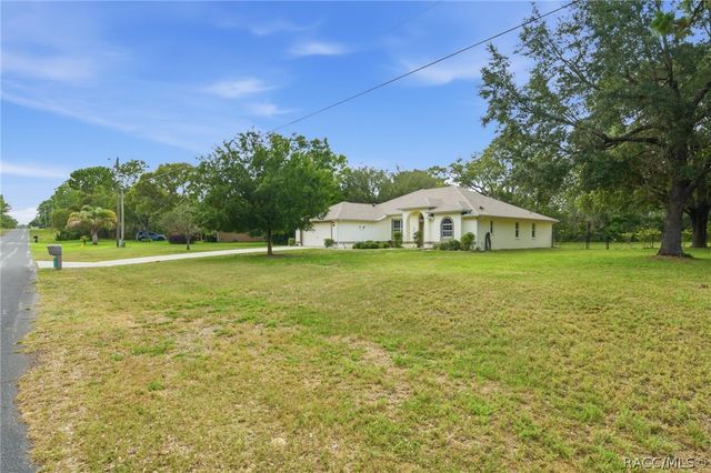 2340 W Tall Oaks Drive, Beverly Hills, FL 34465
