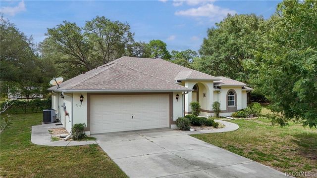 2340 W Tall Oaks Drive, Beverly Hills, FL 34465